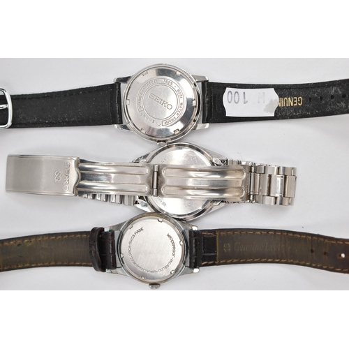 117 - THREE GENTS WRISTWATCHES, to include a 'Seiko Automatic Sea Horse' round silver dial, baton markers,... 