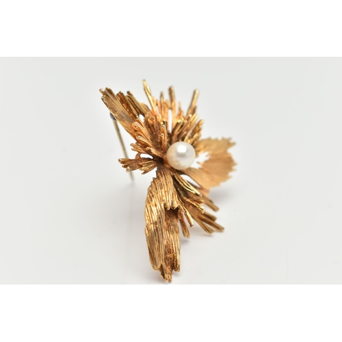 59 - A 9CT GOLD ABSTRACT PEARL BROOCH, textured abstract brooch set with a single cultured pearl to the c... 