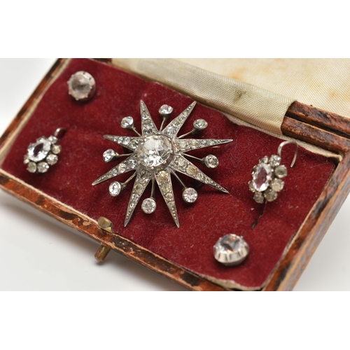 80 - A SMALL ASSORTMENT OF PASTE JEWELLERY, to include a white metal and paste star brooch, fitted with a... 