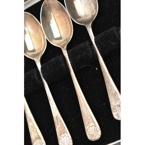 209 - A SMALL QUANTITY OF SILVER ITEMS, to include a cased set of five teaspoons, hallmarked Birmingham, (... 