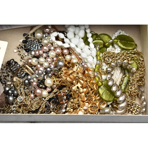 239 - A JEWELLERY BOX WITH CONTENTS, large black multi storage box, includes costume jewellery pieces name... 