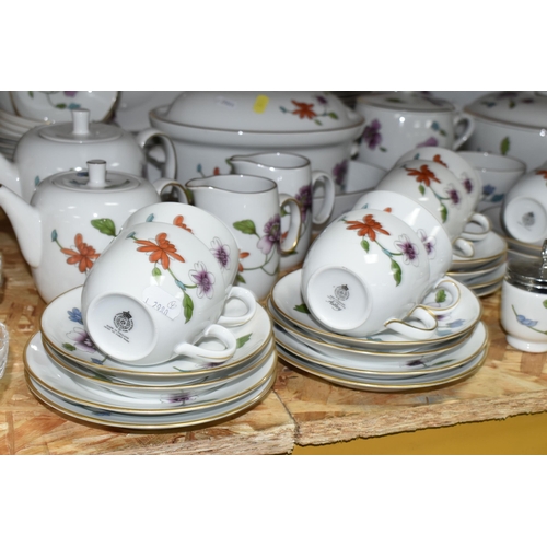 330 - A SIXTY SIX PIECE ROYAL WORCESTER 'ASTLEY' DINNER SERVICE, comprising five casserole dishes of diffe... 