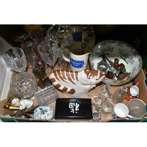 337 - A BOX AND LOOSE CERAMICS, GLASS AND SUNDRY ITEMS, to include a Minton bowl decorated with birds in a... 