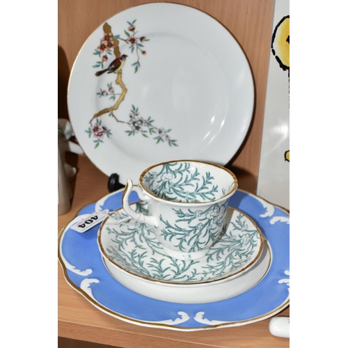 404 - A GROUP OF CERAMICS AND SUNDRY ITEMS, to include a Rockingham teacup and saucer, the saucer bearing ... 