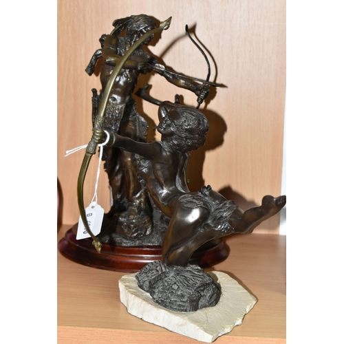 426 - A BRONZE FIGURE OF 'INDIANS ON THE HUNT', sculpted by Jim Ponter for Franklin Mint, together with a ... 