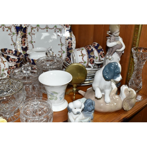 442 - A GROUP OF ROYAL ALBION IMARI PATTERN TEA WARE, LLADRO NAO FIGURES AND GLASSWARE, comprising two cak... 