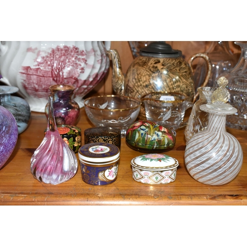 446 - A GROUP OF GLASSWARE AND CERAMICS, comprising a Caithness amethyst swirl vase and a 'Misty' paperwei... 