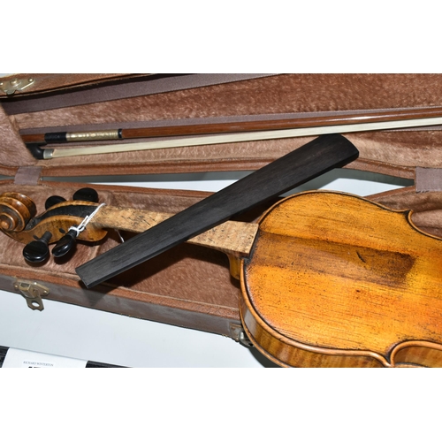 471 - A LATE 19TH / EARLY 20TH CENTURY VIOLIN IN NEED OF RESTORATION, two piece back, no labels to the int... 