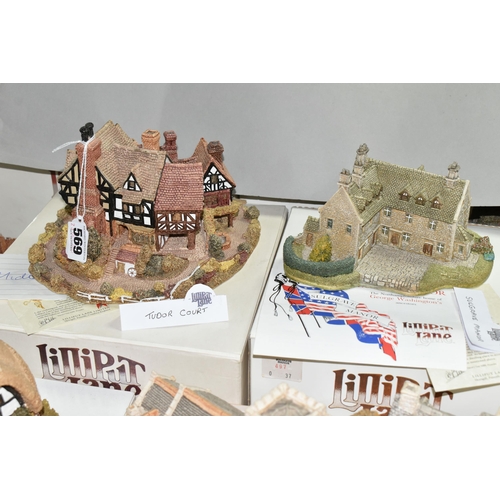 569 - THIRTY ONE BOXED LILLIPUT LANE SCULPTURES FROM THE MIDLANDS COLLECTION, comprising Tudor Court (deed... 