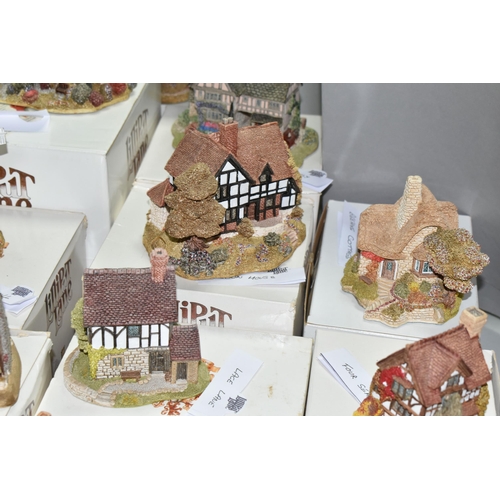 569 - THIRTY ONE BOXED LILLIPUT LANE SCULPTURES FROM THE MIDLANDS COLLECTION, comprising Tudor Court (deed... 