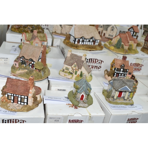 569 - THIRTY ONE BOXED LILLIPUT LANE SCULPTURES FROM THE MIDLANDS COLLECTION, comprising Tudor Court (deed... 