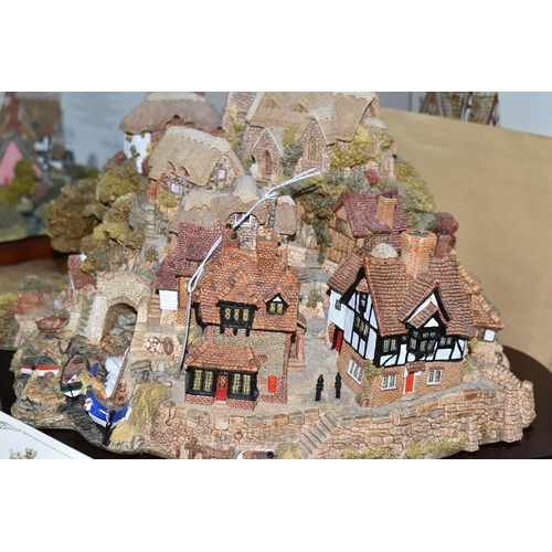 611 - A LARGE BOXED LIMITED EDITION LILLIPUT LANE SCULPTURE, St Peters Cove, no 2374/3000, with certificat... 