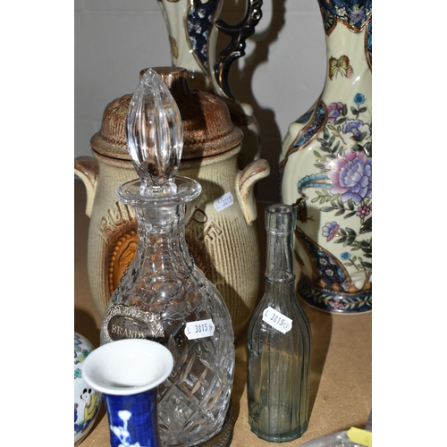 614 - DECORATIVE CERAMICS AND GLASS ETC, to include a Moorcroft baluster shaped vase in the Hibiscus patte... 