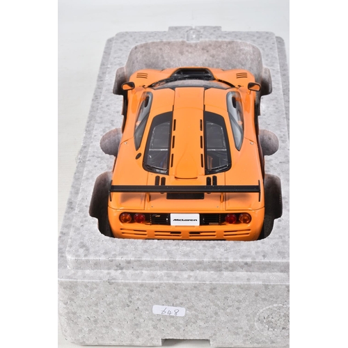 25 - A BOXED AUTOART SIGNATURE MCLAREN F1 LM EDITION 1:18 SCALE MODEL VEHICLE, orange body, appears in ne... 