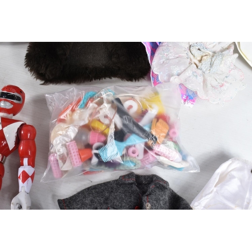 49 - A QUANTITY OF ASSORTED VINTAGE DOLLS, CLOTHING AND ACCESSORIES, to include Pedigree Sindy (back of h... 