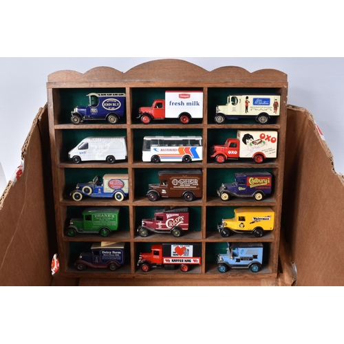 140 - A COLLECTION OF BOXED AND UNBOXED LLEDO DIECAST VEHICLES, assorted Days Gone, Vanguards, Promotors, ... 