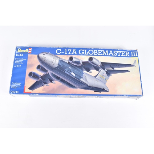 159 - FIVE REVELL UNBUILT BOXED MODEL AIRCRAFT KITS, to include a 1:72 scale  Tornando F.3 ADV, kit no. 04... 