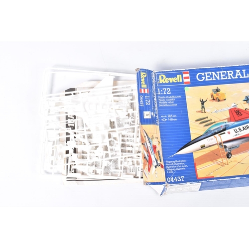 160 - FIVE REVELL UNBUILT BOXED MODEL AIRCRAFT KITS, to include a 1:72 scale Gerneral Dynamics F-16, kit 0... 