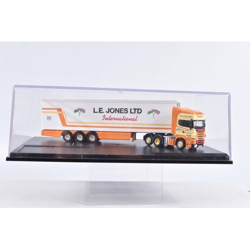 169 - FOUR BOXED OXFORD DIECAST HAULAGE COMPANY LIMITED EDITION MODELS, 1/76 scale, all models complete an... 