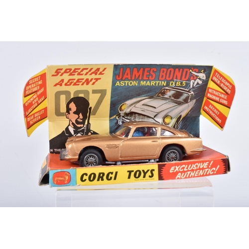 172 - A BOXED CORGI TOYS SPECIAL AGENT 007 JAMES BOND'S ASTON MARTIN D.B.5 DIECAST VEHICLE,  numbered 261,... 