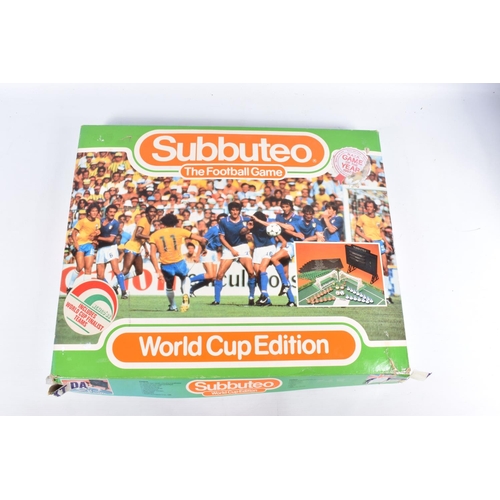 188 - A LARGE QUANTITY OF ASSORTED BOXED AND UNBOXED SUBBUTEO PLAYERS AND ACCESSORIES ETC., to include two... 