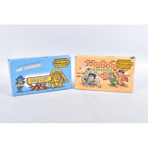 197 - TWO NINTENDO POCKETSIZE GAME AND WATCH MULTISCREEN GAMES, the first Bomb Sweeper BD-62, box in a wor... 