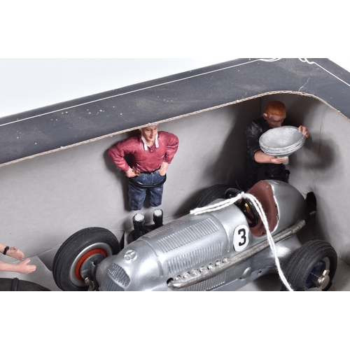 208 - A BOXED SCHUCO-CLASSIC MERCEDES RACING CAR AND FIGURES SET, No.01017, one figure damaged but otherwi... 