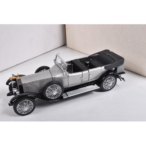 216 - TWO BOXED FRANKLIN MINT 1/24 SCALE MODELS,  1925 Rolls-Royce Silver Ghost and 1929 Bentley 4½ litre ... 