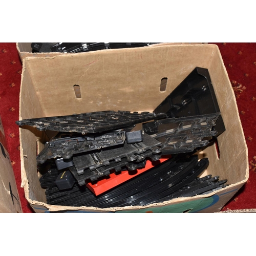 221 - A LARGE QUANTITY OF UNBOXED AND ASSORTED SCALEXTRIC TRACK, to include, a large amount of assorted st... 