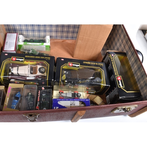 228 - A VINTAGE TRAVEL CHEST WITH BOXED BBURAGO, CORGI AND RIO DIE-CAST MODEL VEHICLES, to include a Rio 1... 