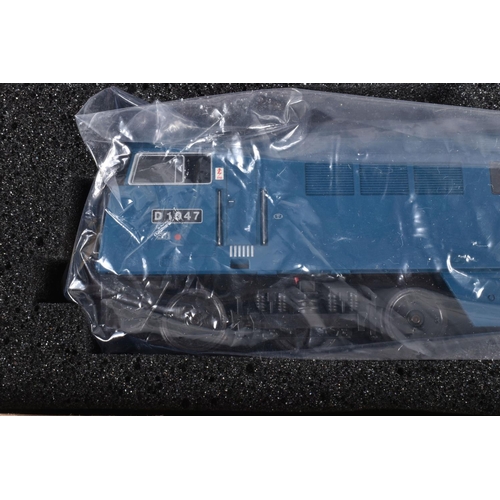 272 - A BOXED HELJAN RAILWAY MODEL OO GAUGE CLASS 52 DIESEL D1047 'Western Lord' in BR Blue, item no. 5205... 