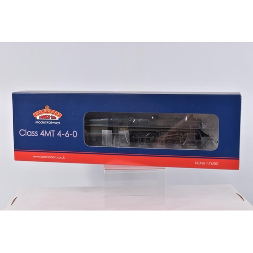 278 - A BOXED  BACHMANN  BRANCHLINE  MODEL RAILWAYS OO GAUGE Standard Class 4MT 75027 BR2 Tender BR lined ... 