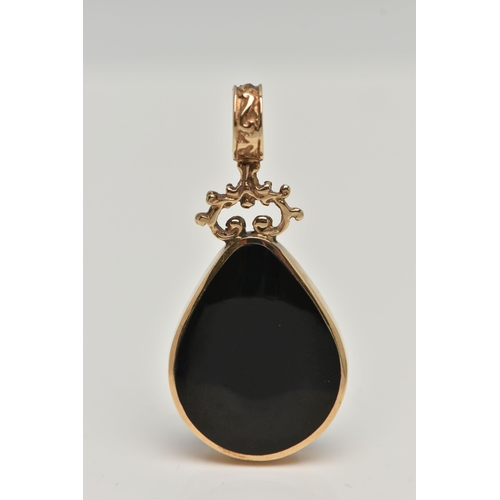 2 - A 9CT GOLD PENDANT, pear shape drop pendant, set with onyx and sodalite inlays, in a collet mount, h... 