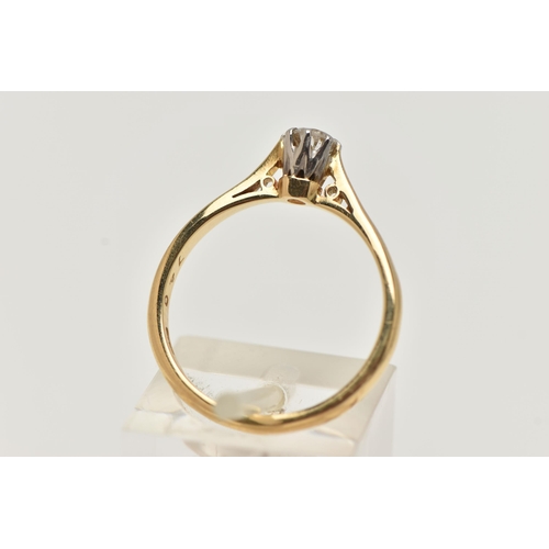 25 - AN 18CT GOLD SINGLE STONE DIAMOND RING, the brilliant cut diamond within an eight claw setting to th... 