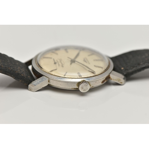 36 - A LONGINES FLAGSHIP AUTOMATIC WRISTWATCH, the circular face in a light gold colour, with baton marke... 