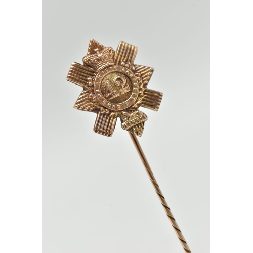 44 - A CASED 9CT GOLD SCOTTISH STICK PIN, Latin inscription 'Nemo Me Impune Lacessit' translates to Scott... 