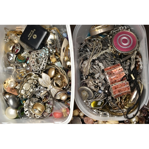 120 - A BOX OF ASSORTED COSTUME JEWELLERY, to include beaded necklaces, clip on earrings, bangles, chain n... 