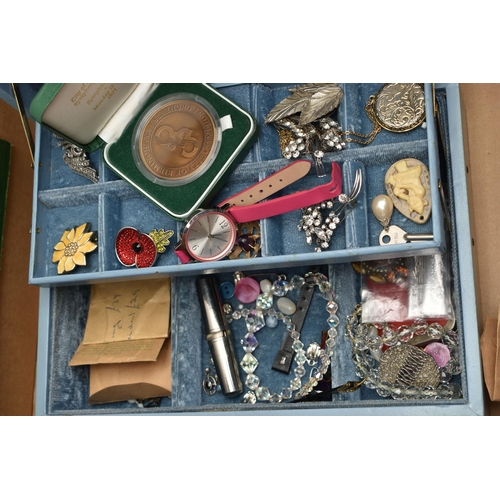 131 - A BOX OF ASSORTED COSTUME JEWELLERY, to include an assortment of beaded jewellery, clip on earrings,... 