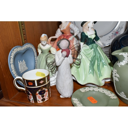 335 - A GROUP OF ASSORTED CERAMICS INCLUDING FOUR PIECES OF GREEN WEDGWOOD JASPERWARE, a Royal Crown Derby... 