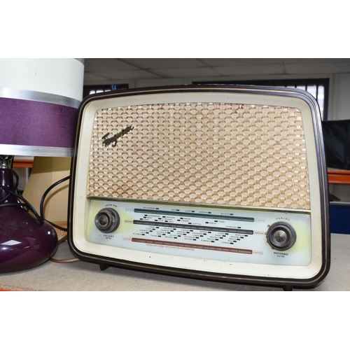 345 - A FERGUSON RADIO, TABLE LAMPS AND SUNDRY ITEMS, to include a 1950s Ferguson Radio Corporation/Thorn ... 