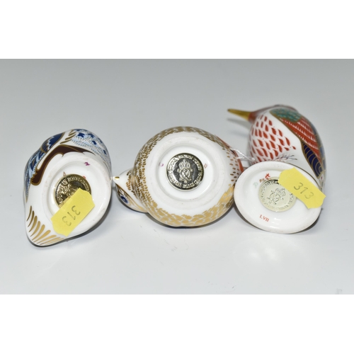 313 - THREE ROYAL CROWN DERBY BIRD PAPERWEIGHTS, comprising Goldcrest, Hummingbird, and Sitting Duckling, ... 