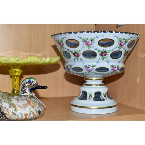 317 - THREE PIECES OF GLASS, comprising a multicoloured Murano Rosis duck paperweight, signed to base, a C... 