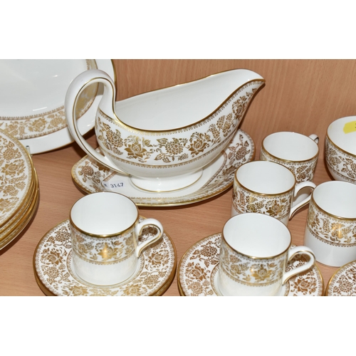 330 - A SMALL QUANTITY OF WEDGWOOD 'GOLD FLORENTINE' W4219 AND 'GOLD DAMASK' PATTERN PART DINNER WARES, th... 