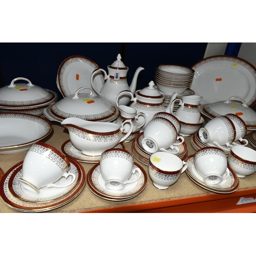 346 - AN EIGHTY TWO PIECE ROYAL GRAFTON 'MAJESTIC' PATTERN DINNER SERVICE, comprising three covered tureen... 