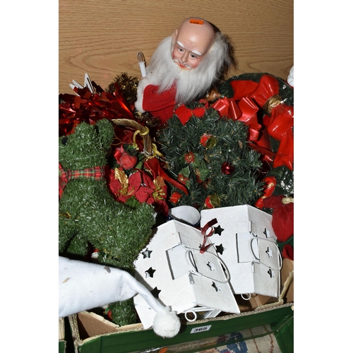 365 - THREE BOXES AND LOOSE CHRISTMAS DECORATIONS, items appear largely modern, to include a boxed 'LED Co... 