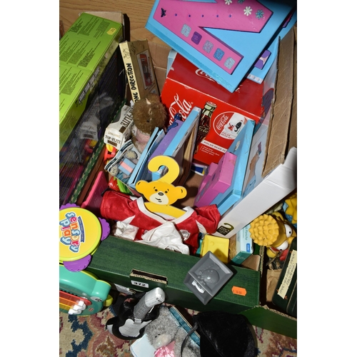 372 - TWO BOXES AND LOOSE OF BOARD GAMES, etc, including XBOX 360 FIFA 13 and FIFA 14, board games include... 