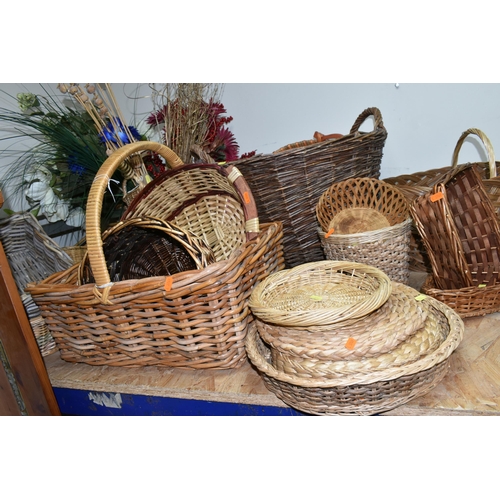 374 - A COLLECTION OF WICKER BASKETS, approximately twenty pieces, different shapes, styles and sizes, lar... 