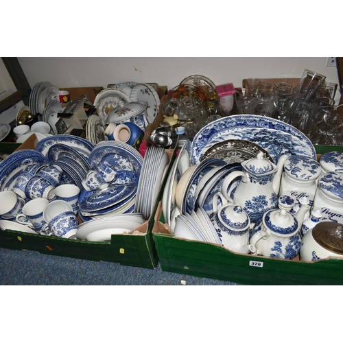 378 - SEVEN BOXES AND LOOSE CERAMICS AND GLASS WARES, to include a quantity of Willow Pattern and other bl... 