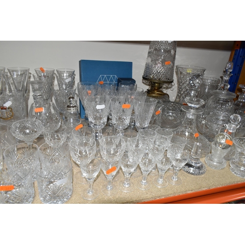 385 - A QUANTITY OF CUT CRYSTAL AND OTHER GLASS WARES, eighty to ninety pieces, to include a table lamp wi... 