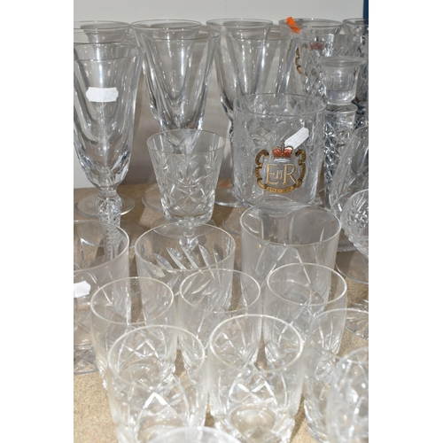 385 - A QUANTITY OF CUT CRYSTAL AND OTHER GLASS WARES, eighty to ninety pieces, to include a table lamp wi... 